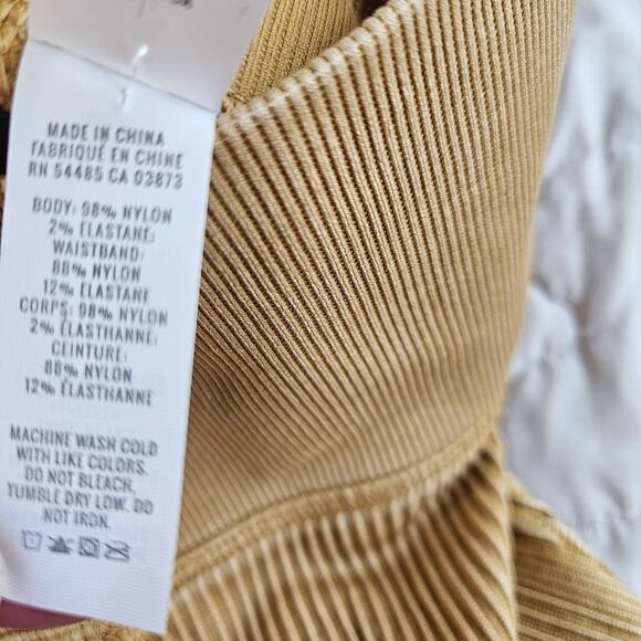 NWT Offline by Aerie Hi Rise Ribbed Braided Leggings Sz Medium - Picture 4 of 8